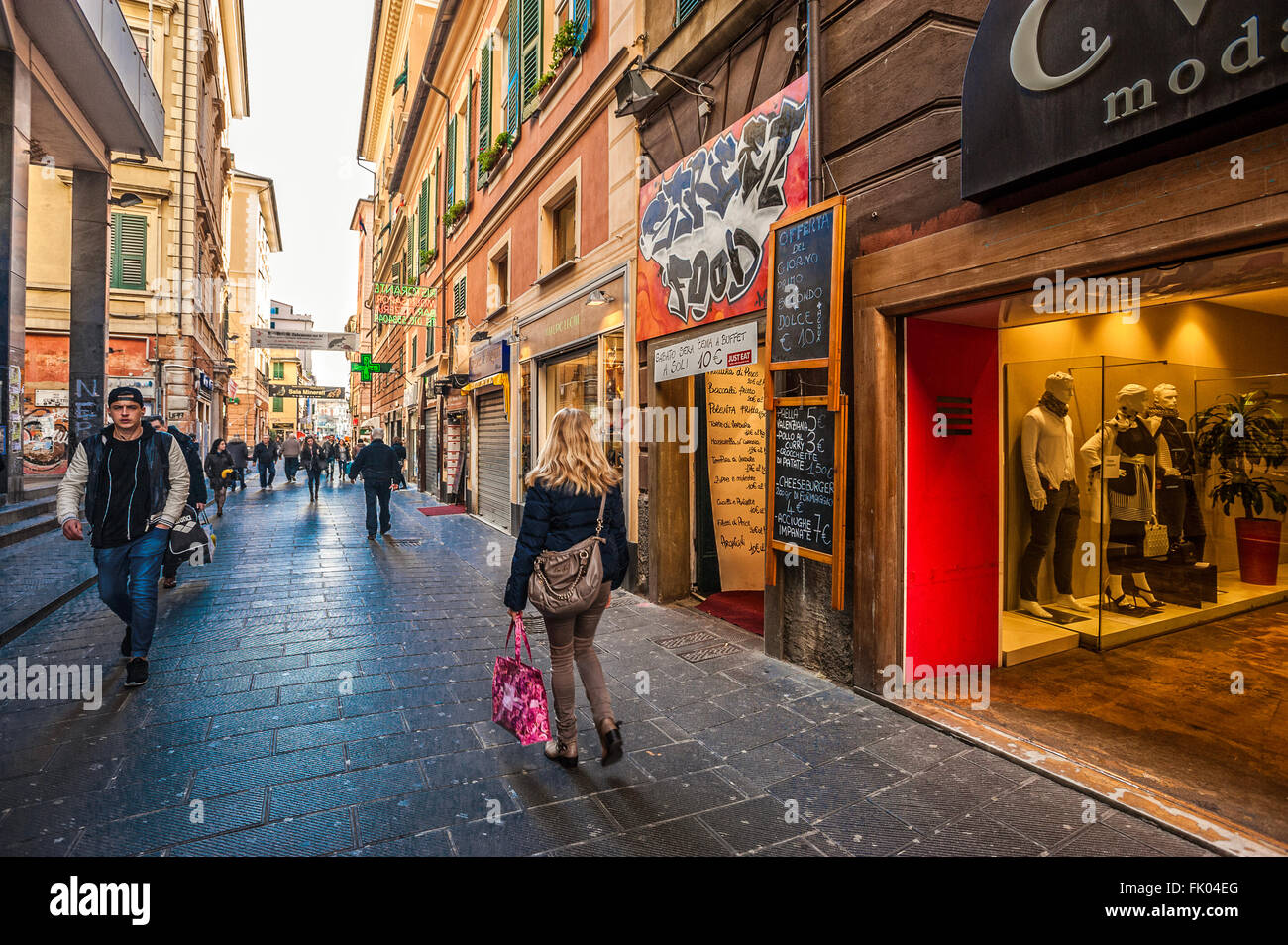 Italien Ligurien Genua über San Vincenzo - Fußgänger-Einkaufsstraße Stockfoto