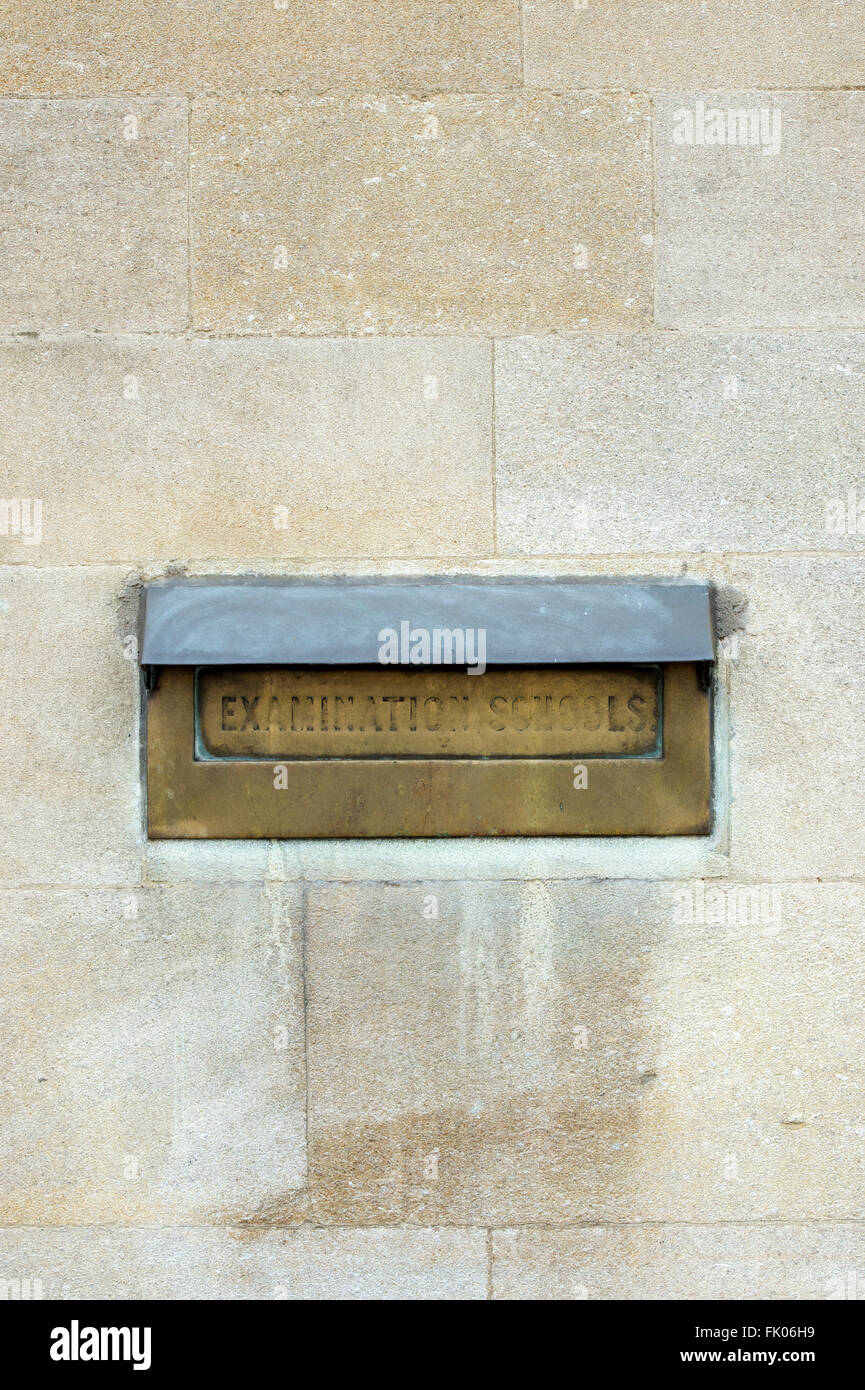 Oxford Prüfung Schulen Briefkasten. Oxford, England Stockfoto