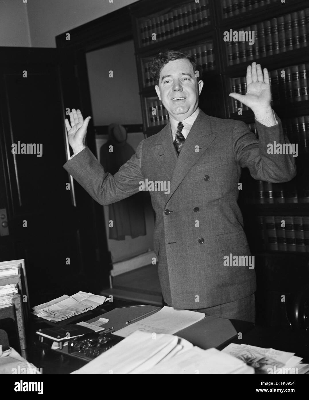 Huey P. Long, US-Senator von Louisiana und ehemaligen Louisiana Gouverneur, Portrait mit Hands Up, Washington DC, USA, ca. Stockfoto