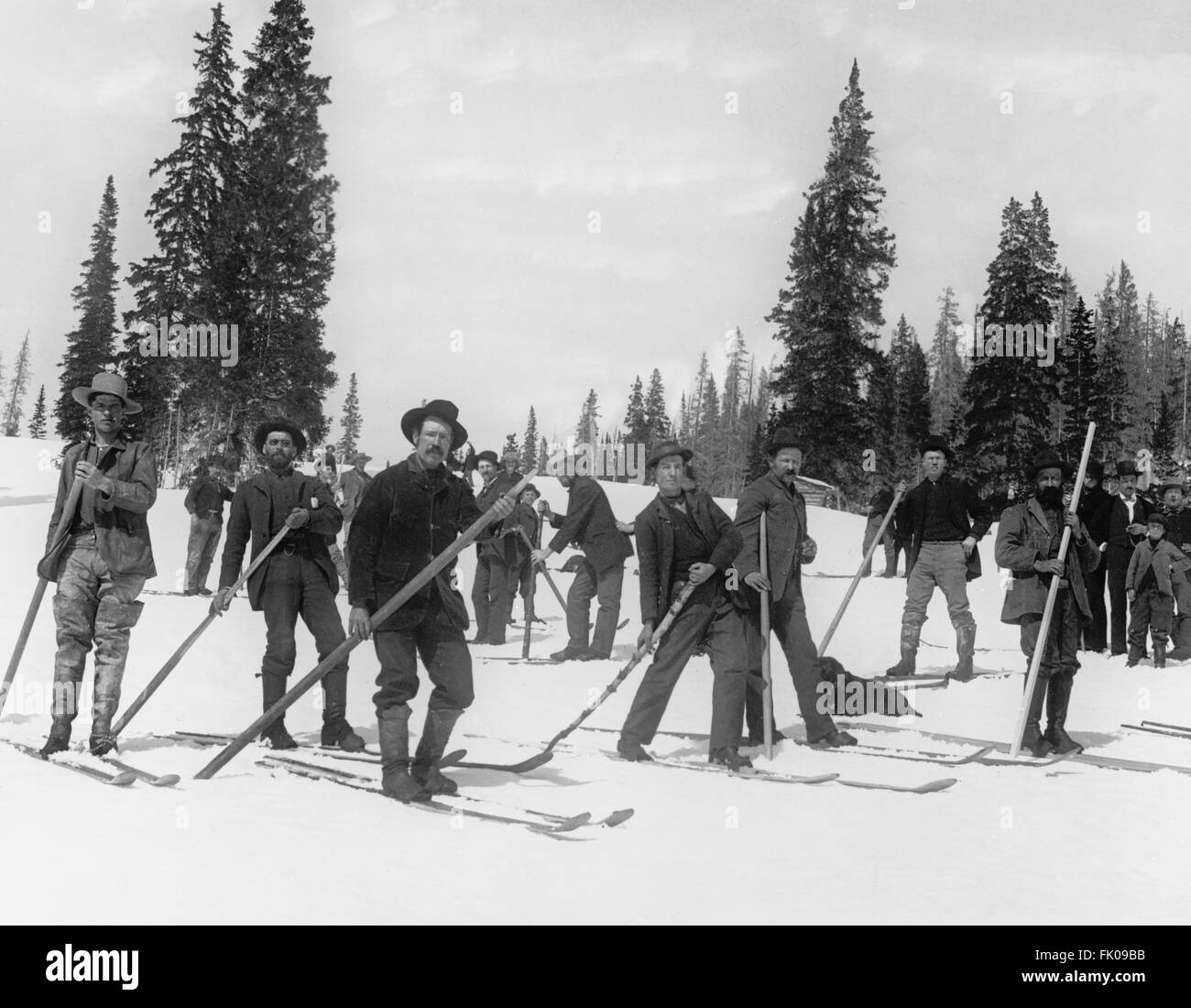 Gruppe von Skifahrern, USA, um 1915 Stockfoto