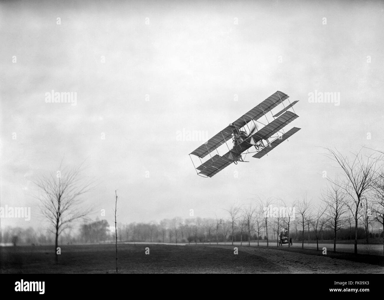 Testflug von Rex Smith Airplane von Pilot Tony Jannus, College Park, Maryland, USA, ca. 1912 Stockfoto