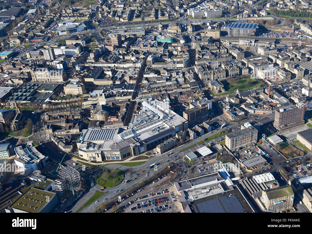Eine Luftaufnahme von Huddersfield Town Centre, West Yorkshire, Nordengland, UK Stockfoto