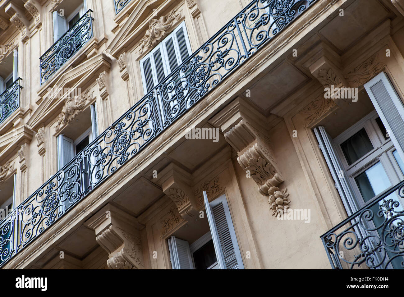 Schmiedeeisen-Balkon Details aus Marseille Frankreich Stockfoto
