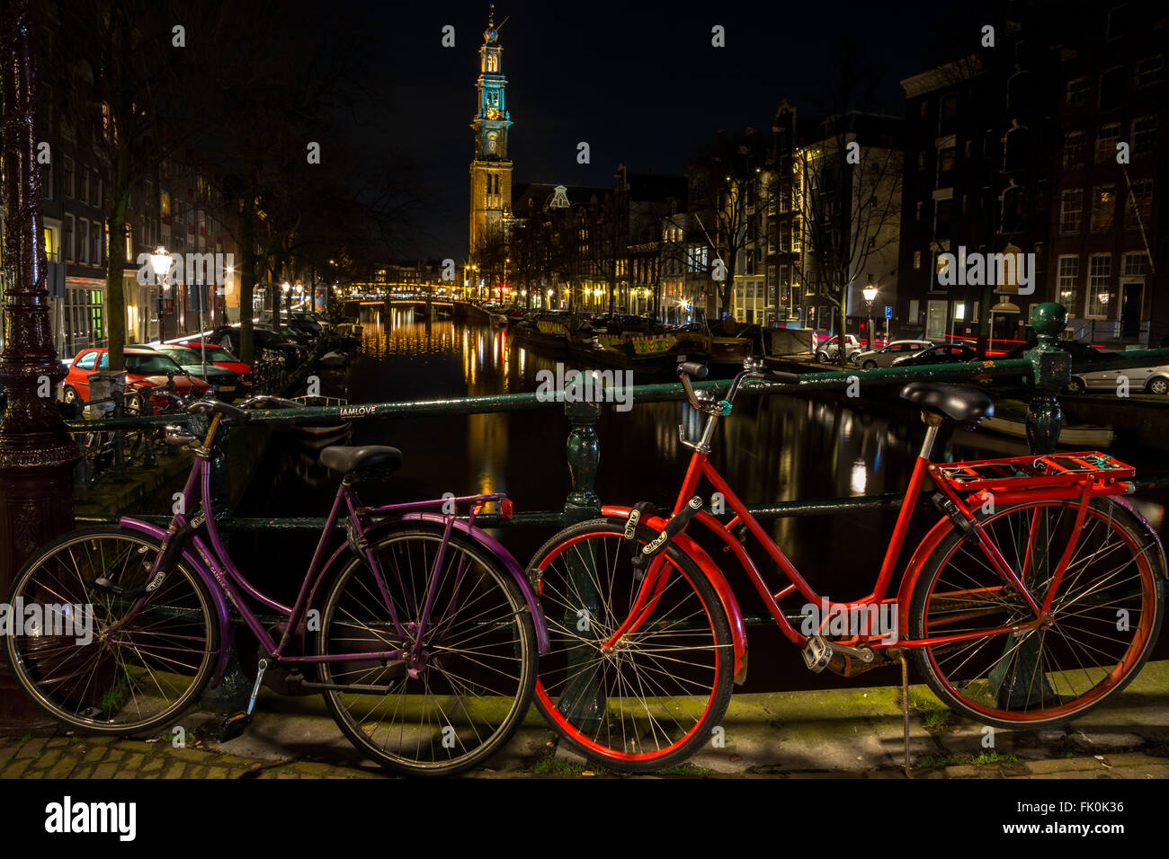 Fahrräder über die Prinsengracht Stockfoto