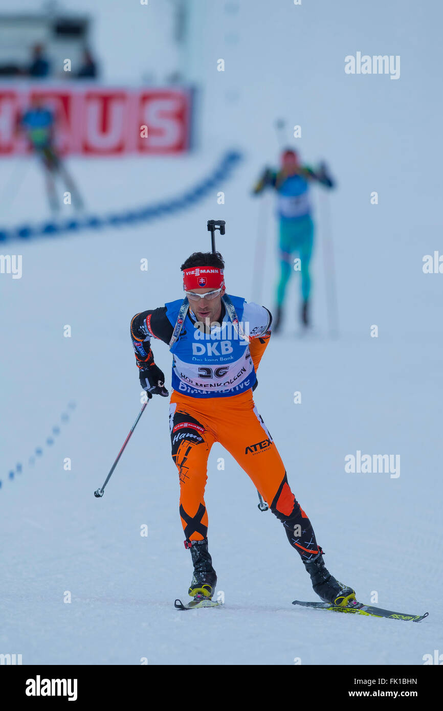 Oslo Holmenkollen, Oslo, Norwegen. 5. März 2016. IBU Biathlon Weltmeisterschaften. Matej Kazar der Slowakei konkurriert in der Männer-10km-Sprint-Wettkampf während der IBU Biathlon-Meisterschaften in Holmenkollen Oslo, Norwegen. Bildnachweis: Aktion Plus Sport/Alamy Live-Nachrichten Stockfoto