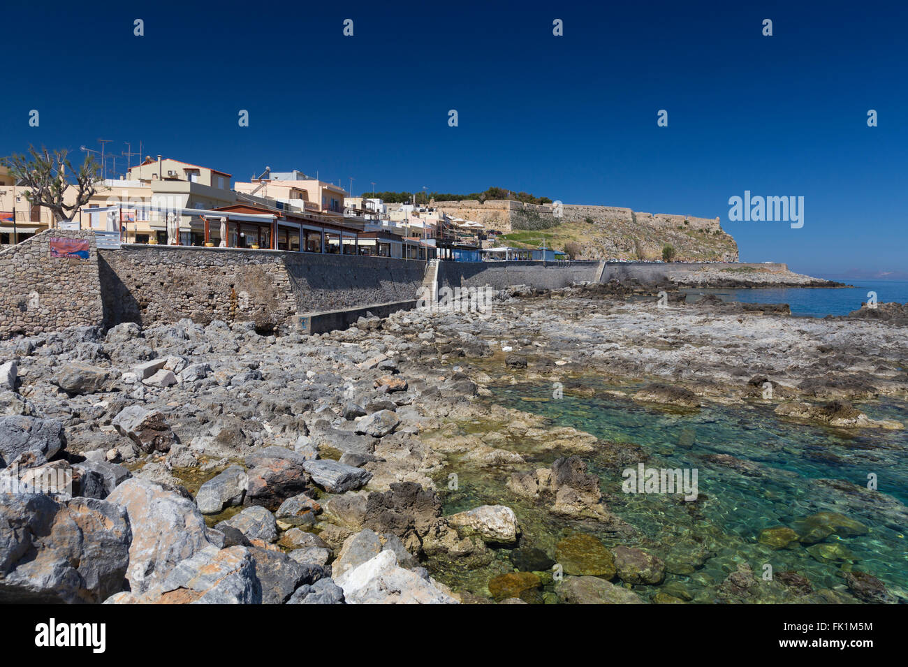 Blick entlang der Küste nach Rethymnon Fort, Kreta, Griechenland Stockfoto