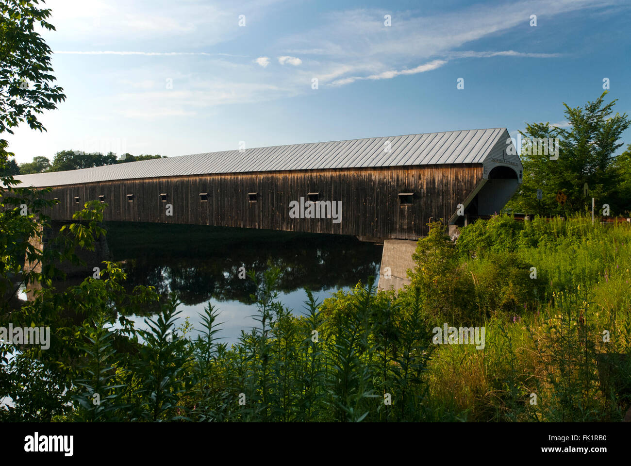 Cornwall Windsor Brücke ist die längste hölzerne Brücke in Amerika. Es verbindet zwischen Vermont und New Hampshire über den Connecticut River. Stockfoto