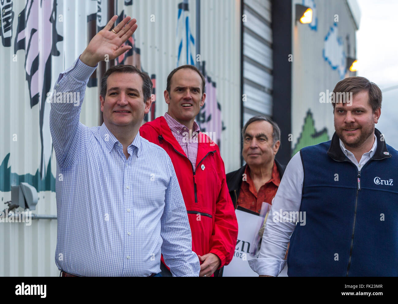 Ted Cruz winkt in die Menge. Stockfoto