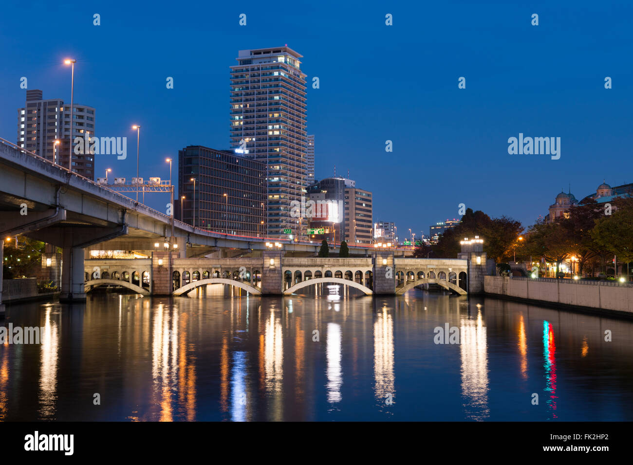 Dojimahama Nachtansicht, Osaka, Japan Stockfoto