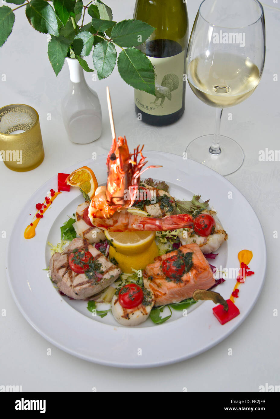 Gemischte Fischplatte. eine UK-Food-Küche-Restaurant kochen kochen Italienisch Stockfoto