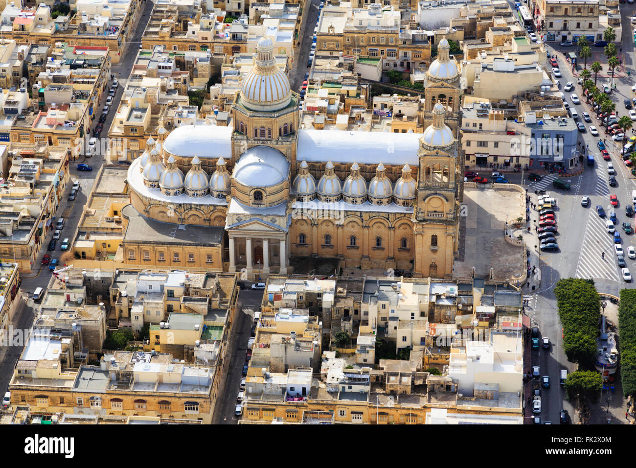 Luftaufnahme von Christus König Kirche, Paola, Tarxein, Malta. Stockfoto