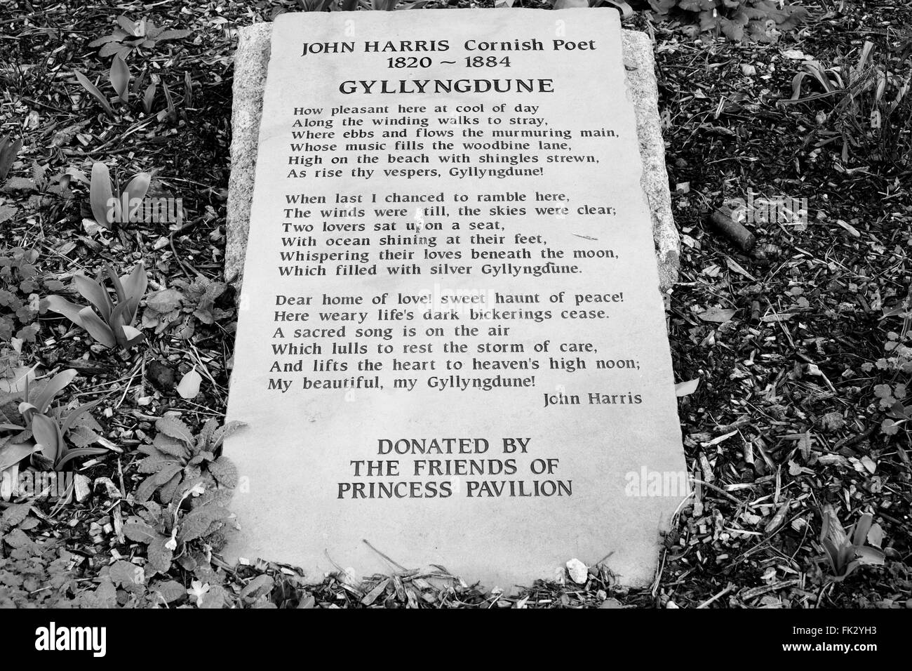 Eine Hommage an Cornish Dichter John Harris 1820 - 1884 in Form von Gyllyngdune Gedicht bei Princess Pavillion, Falmouth, Cornwall Stockfoto