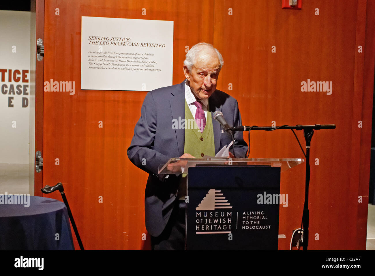 Der ehemalige New Yorker Staatsanwalt Robert Morgenthau spricht das Museum of Jewish Heritage in Manhattan, New York City. Stockfoto