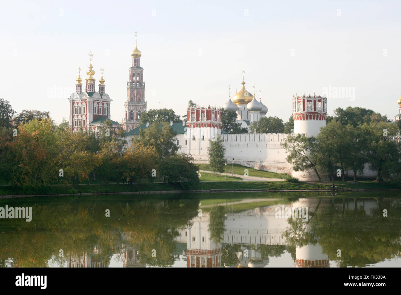 Art auf dem Novodevichiy-Kloster im September. Stockfoto