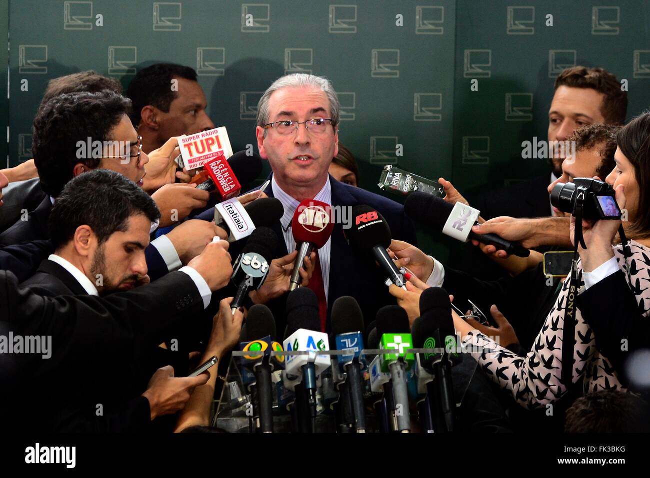 Brasilien-Sprecher des Hauses Eduardo Cunha während einer Pressekonferenz 1. September 2015 in Brasilia, Brasilien. Cunha wird wegen Korruption und Schweizer Geheimkonten untersucht. Stockfoto