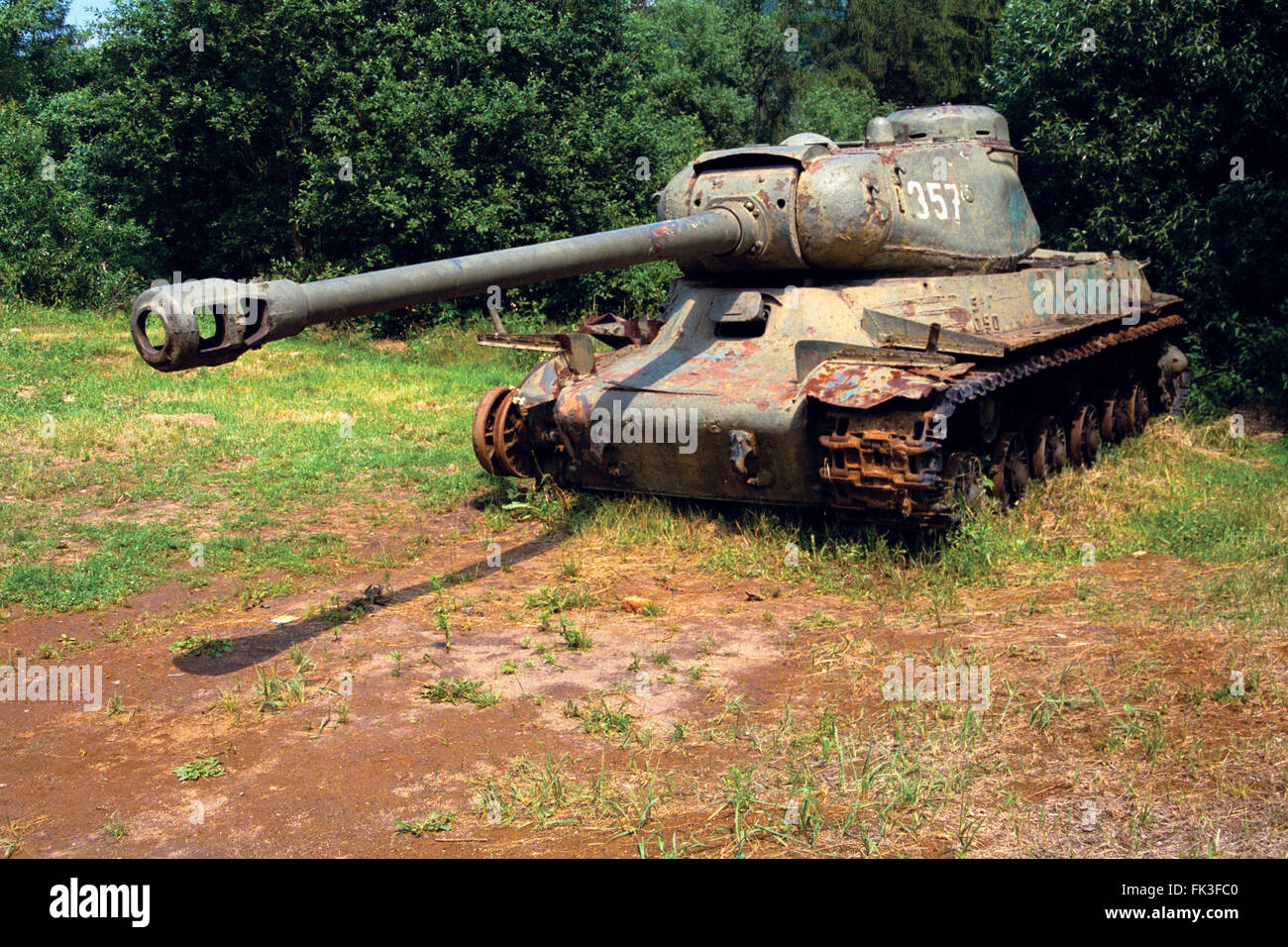 Schwere sowjetische Panzer IS-2 angezeigt im technischen Militärmuseum in Lešany, Tschechische Republik. Das Modell wurde nach sowjetischen Diktators Joseph Stalin IS-2 benannt. Stockfoto