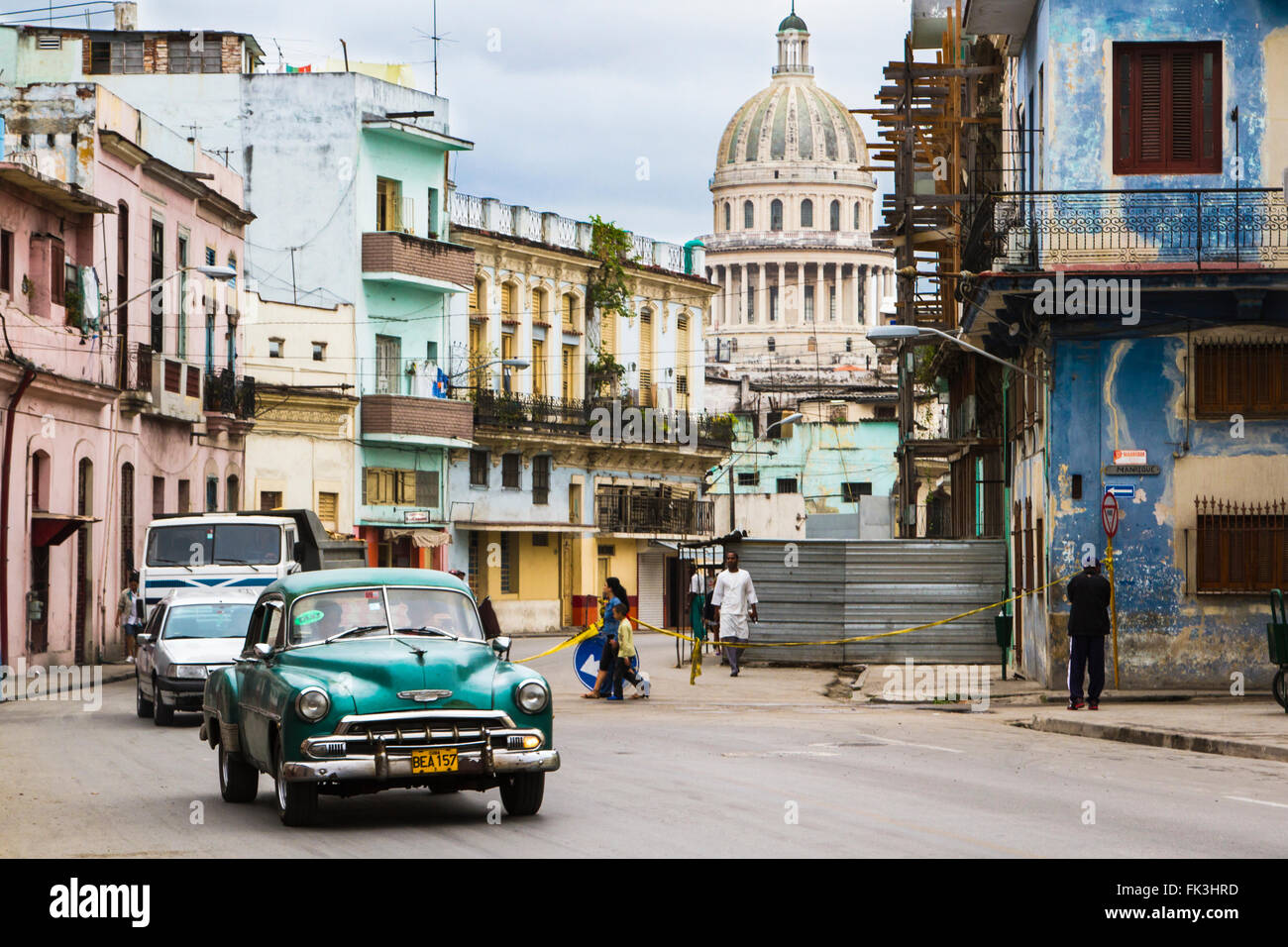 Autos auf der Straße, Havanna Stockfoto