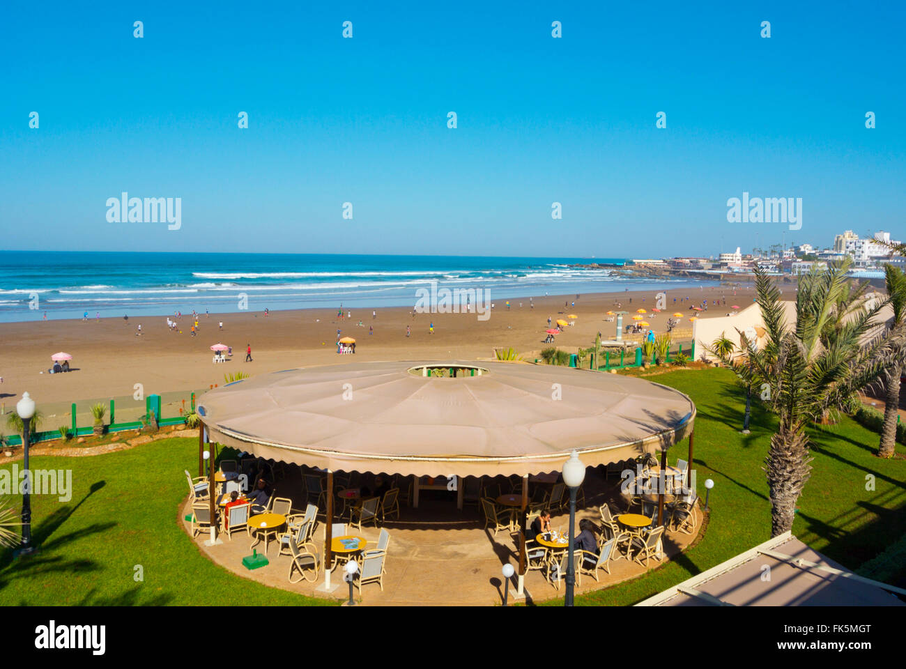 Cafe am Strand, Ain Diab, Casablanca, Marokko, Nordafrika Stockfoto