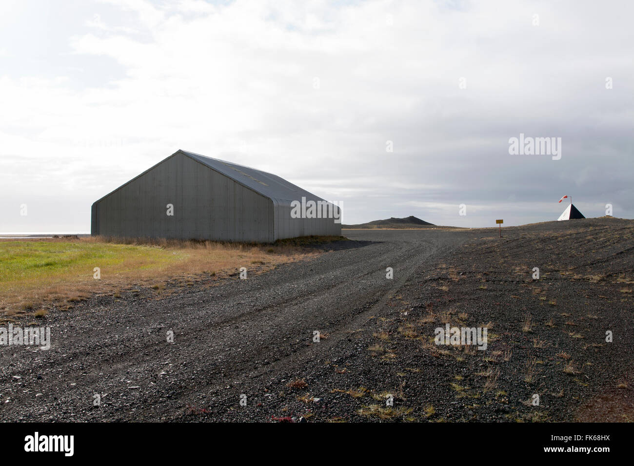 Kleiner Flughafen, die Schuppen auf dem Lande in Island, außer Kontrolle geratenen Stockfoto