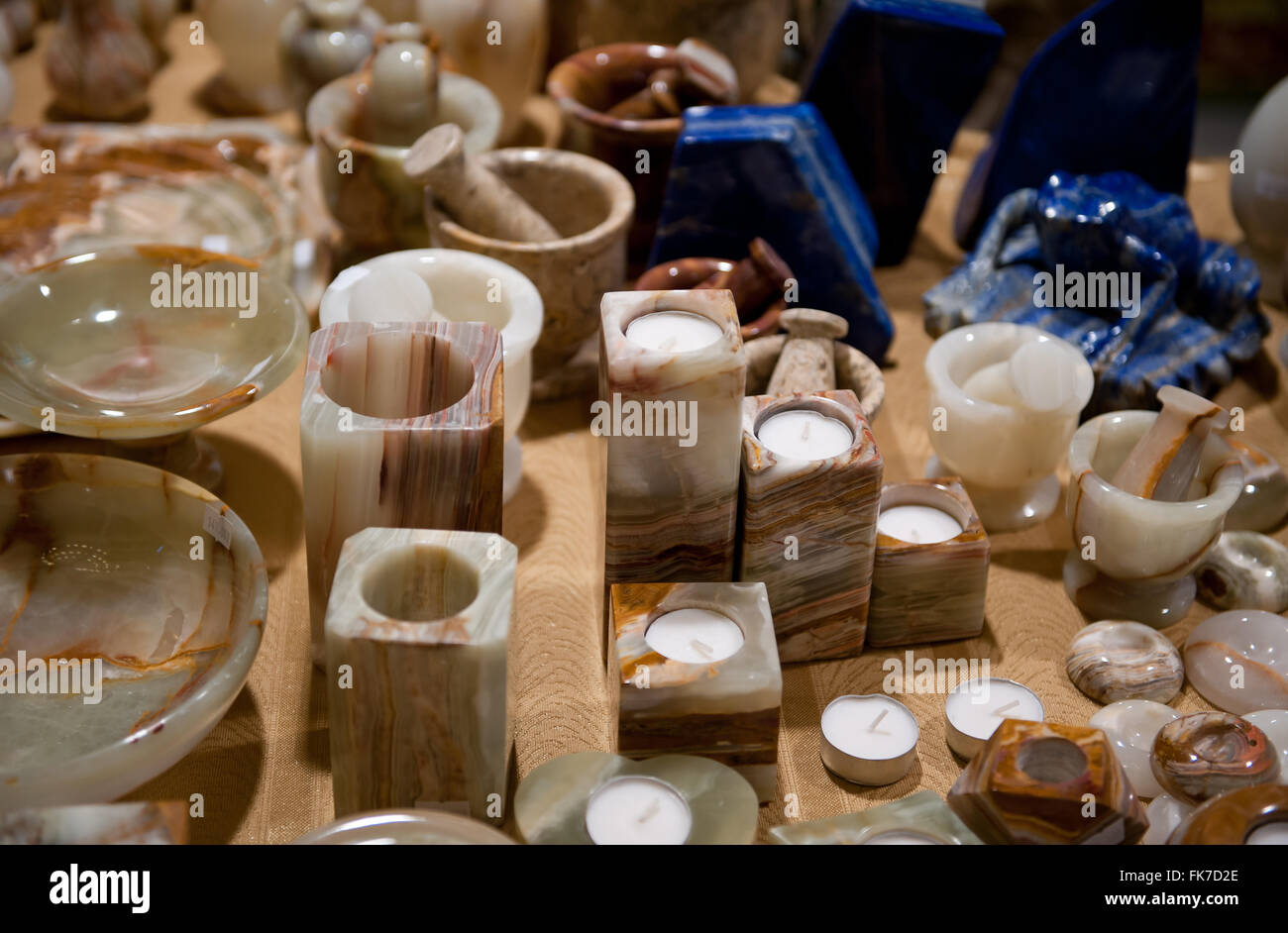 Kristall Edelstein Kerzenhalter auf Warschau Mineral Expo 2016, 5. März, VI-Ausgabe-Veranstaltung im Palast der Kultur und Wissenschaft... Stockfoto