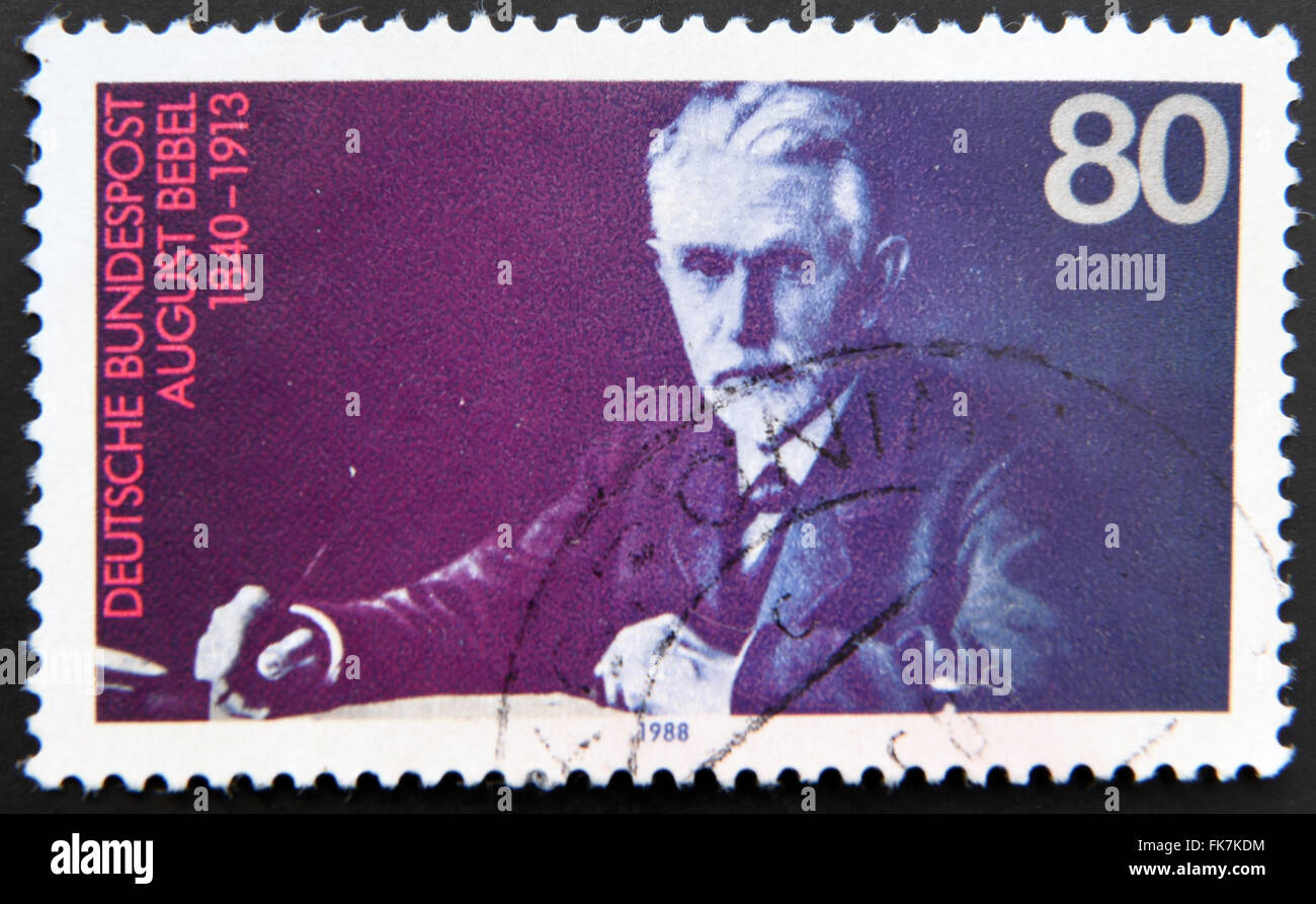 Deutschland - ca. 1988: Eine Briefmarke gedruckt in der Bundesrepublik Deutschland zeigt August Bebel, Gründer der Sozialdemokratischen Partei Stockfoto