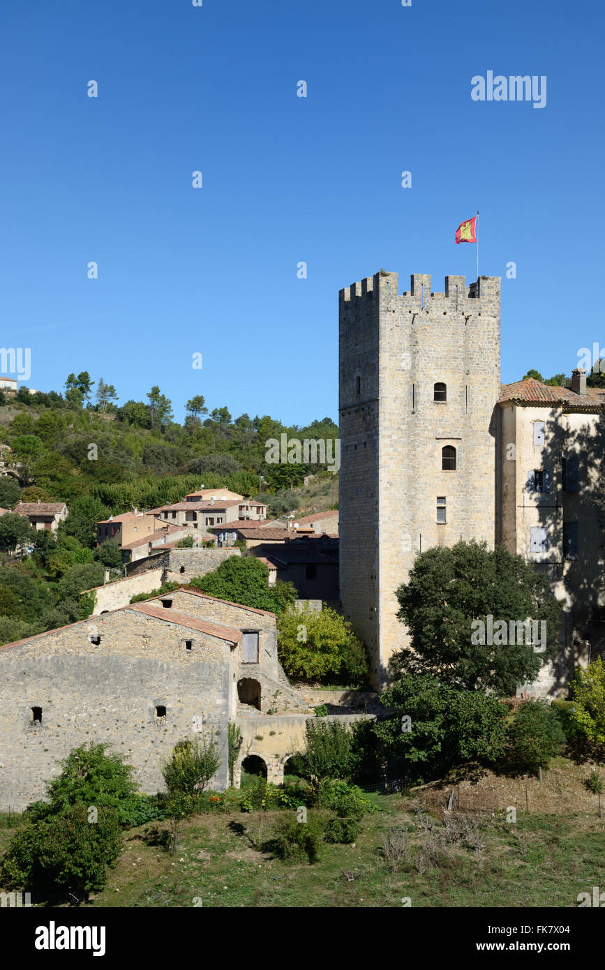 Tower House & mittelalterlichen Château (c16-18. Jh.) in dem Dorf Esparron Var Provence Frankreich Stockfoto
