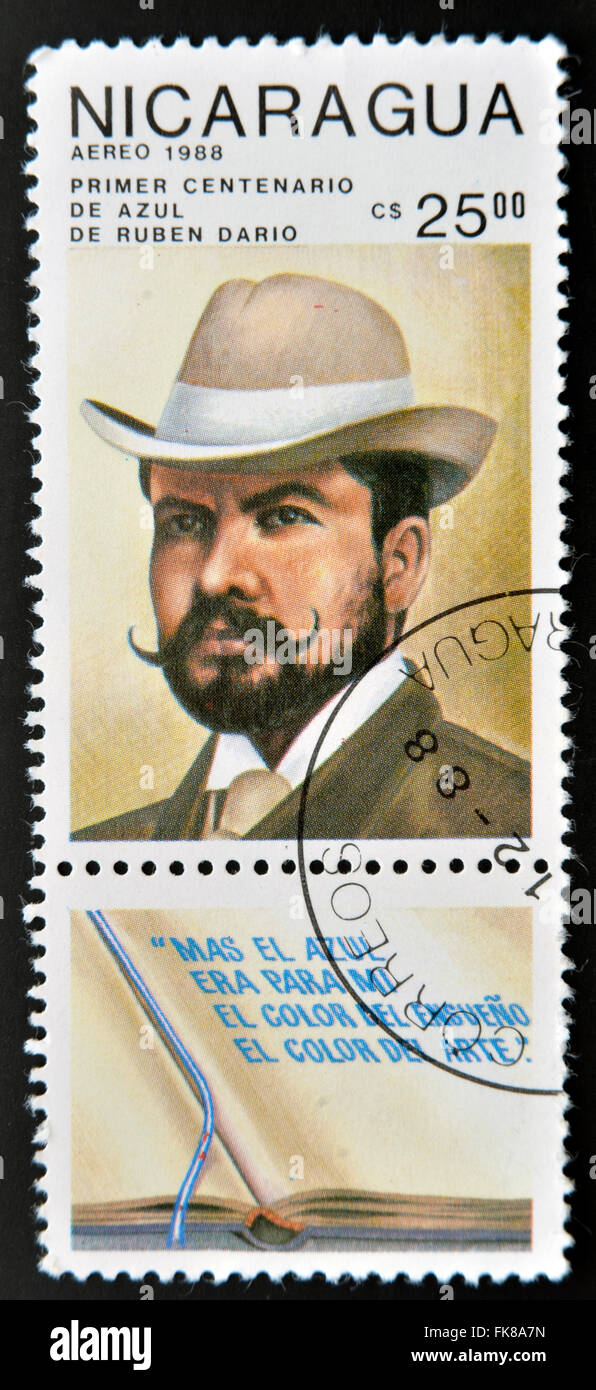 NICARAGUA - ca. 1988: Eine Briefmarke gedruckt in Nicaragua zeigt die nicaraguanischen Dichter Ruben Dario, ca. 1988 Stockfoto