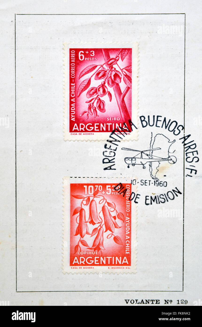 Argentinien - ca. 1960: Briefmarken gedruckt in Argentinien zu helfen, die Chile Kapok Blume, Erythrina Cristagalli zeigt gewidmet, Stockfoto