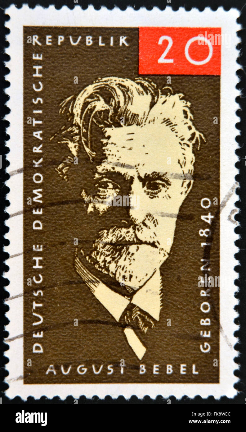 Deutschland - ca. 1979: Briefmarke gedruckt in Deutschland zeigt August Ferdinand Bebel, deutscher Sozialdemokrat, ca. 1964. Stockfoto