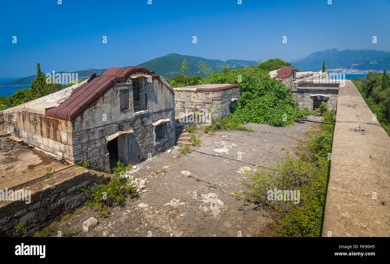 Alte Festung am Eingang zur Bucht von Kotor Stockfoto