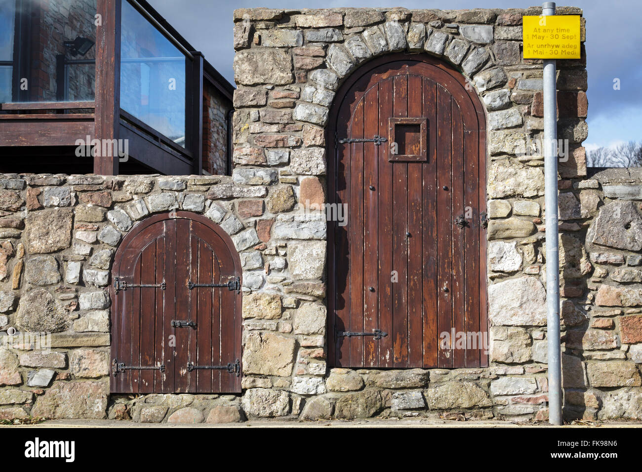 Türen aus Holz Stockfoto