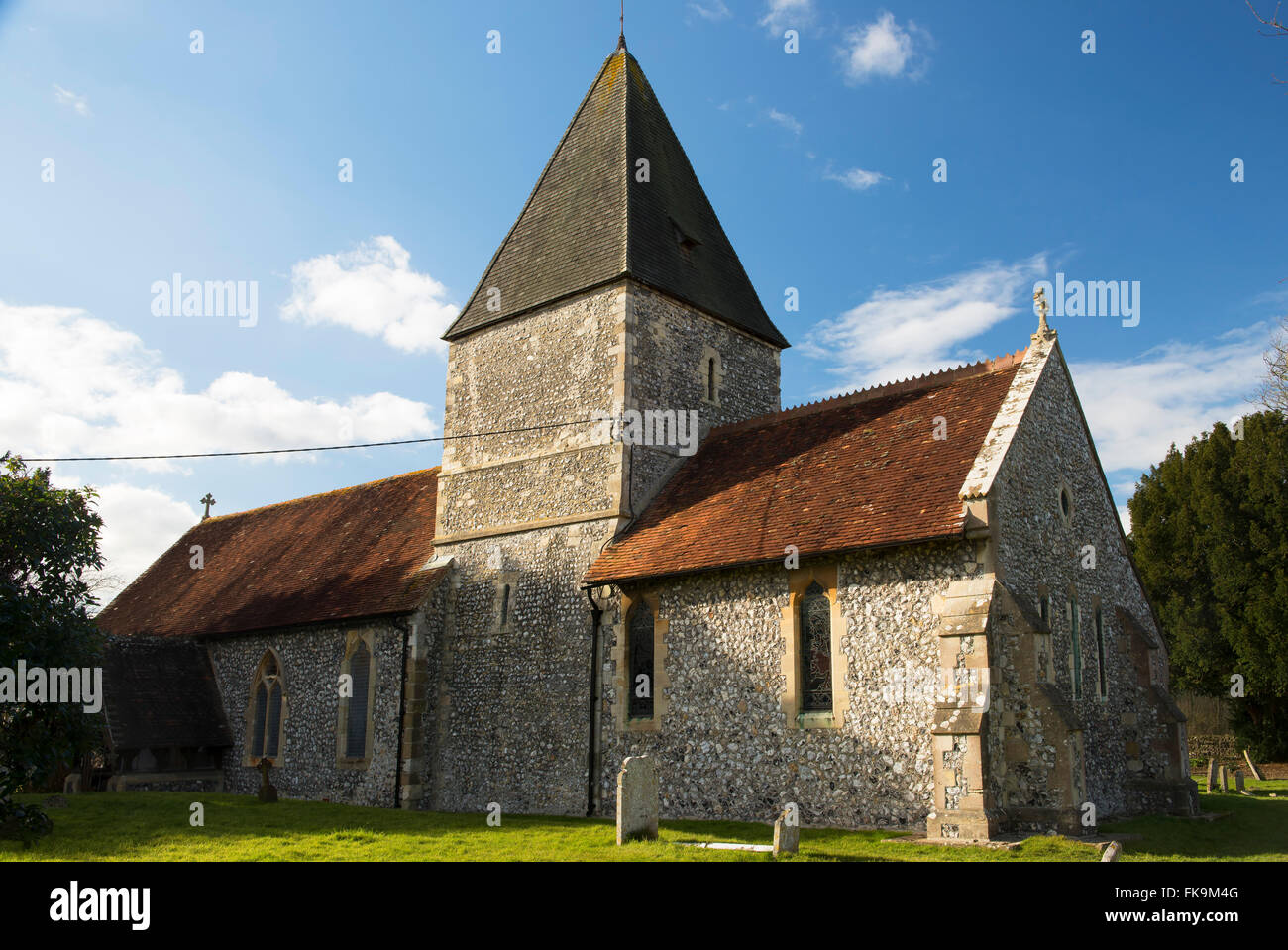 Die Norman St. Nikolaus im Ortsteil Iford auf einen frühen Frühling Nachmittag Stockfoto