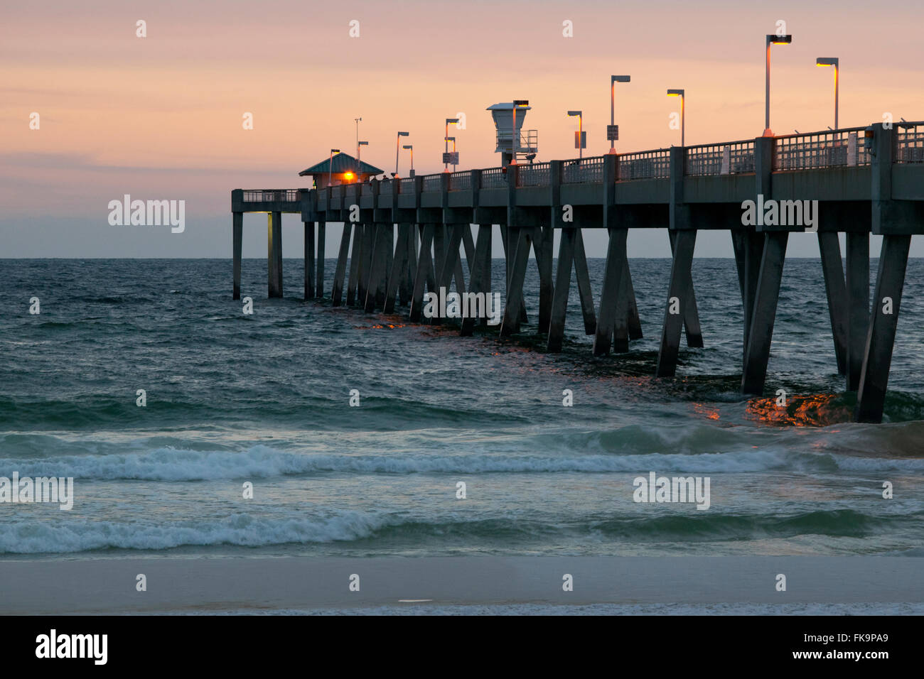 Der Pier an Okaloosa Island. Stockfoto