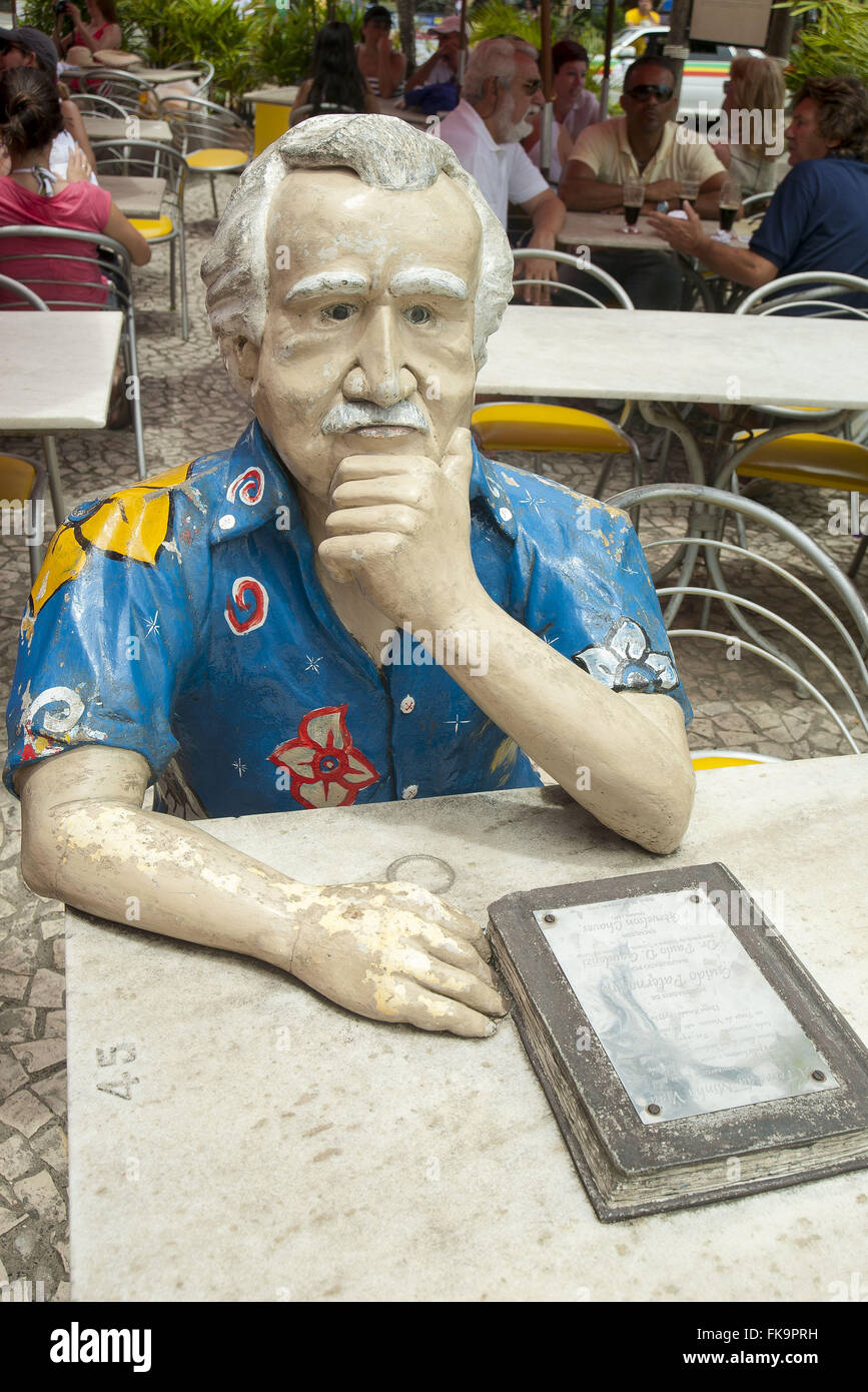 Statue des Schriftstellers Jorge Amado an Vesuvio Bar in Ilhéus - südlich von Bahia Stockfoto