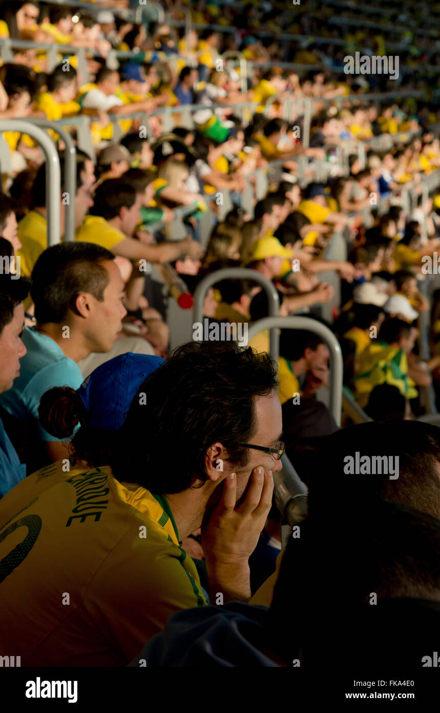 Brasilianischen Fans bei der Eröffnung des Confederations Cup - Brasilien Vs Japan-Spiel Stockfoto