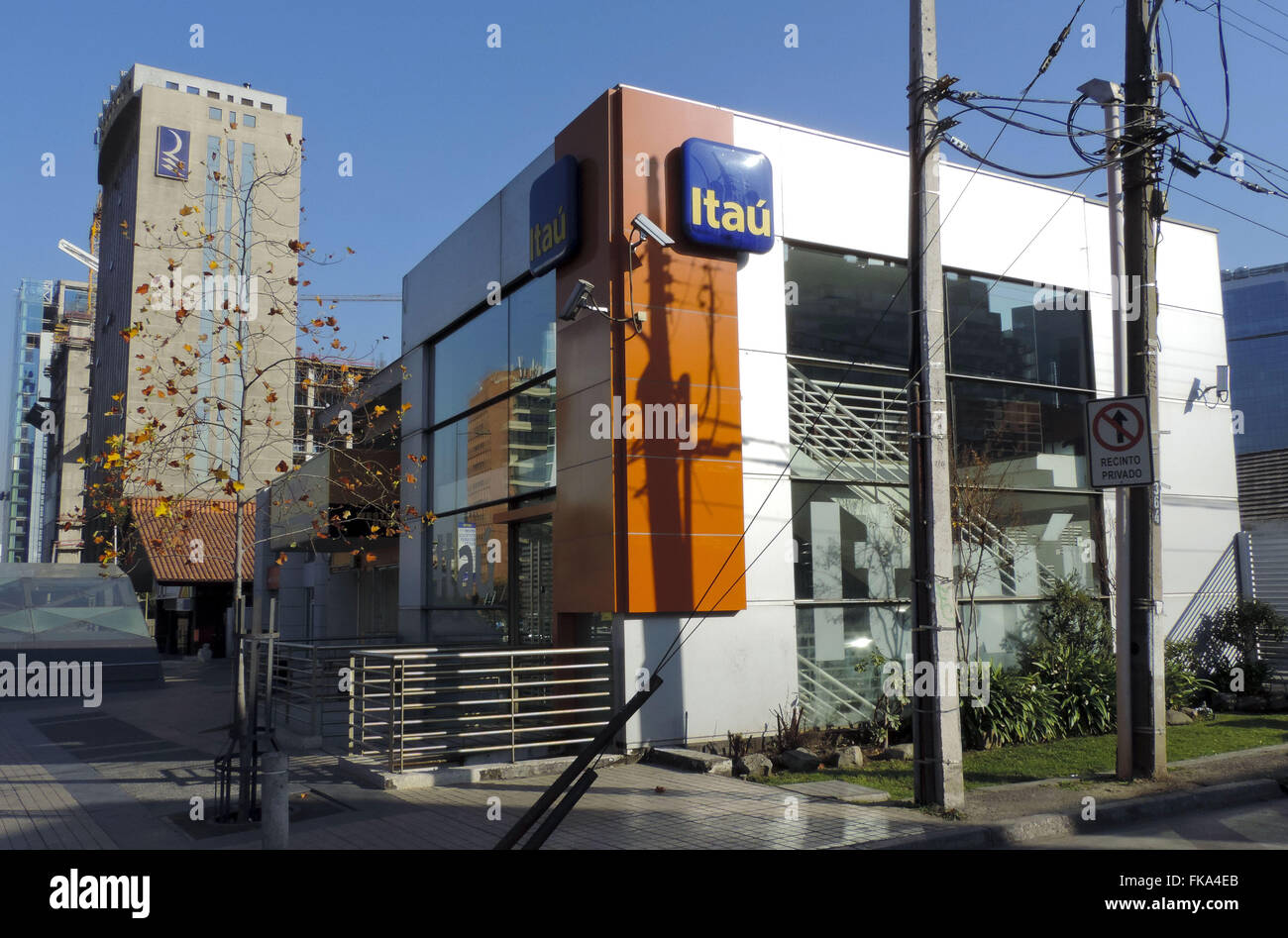 Banco Itau - brasilianische Unternehmen in Santiago de Chile Stockfoto