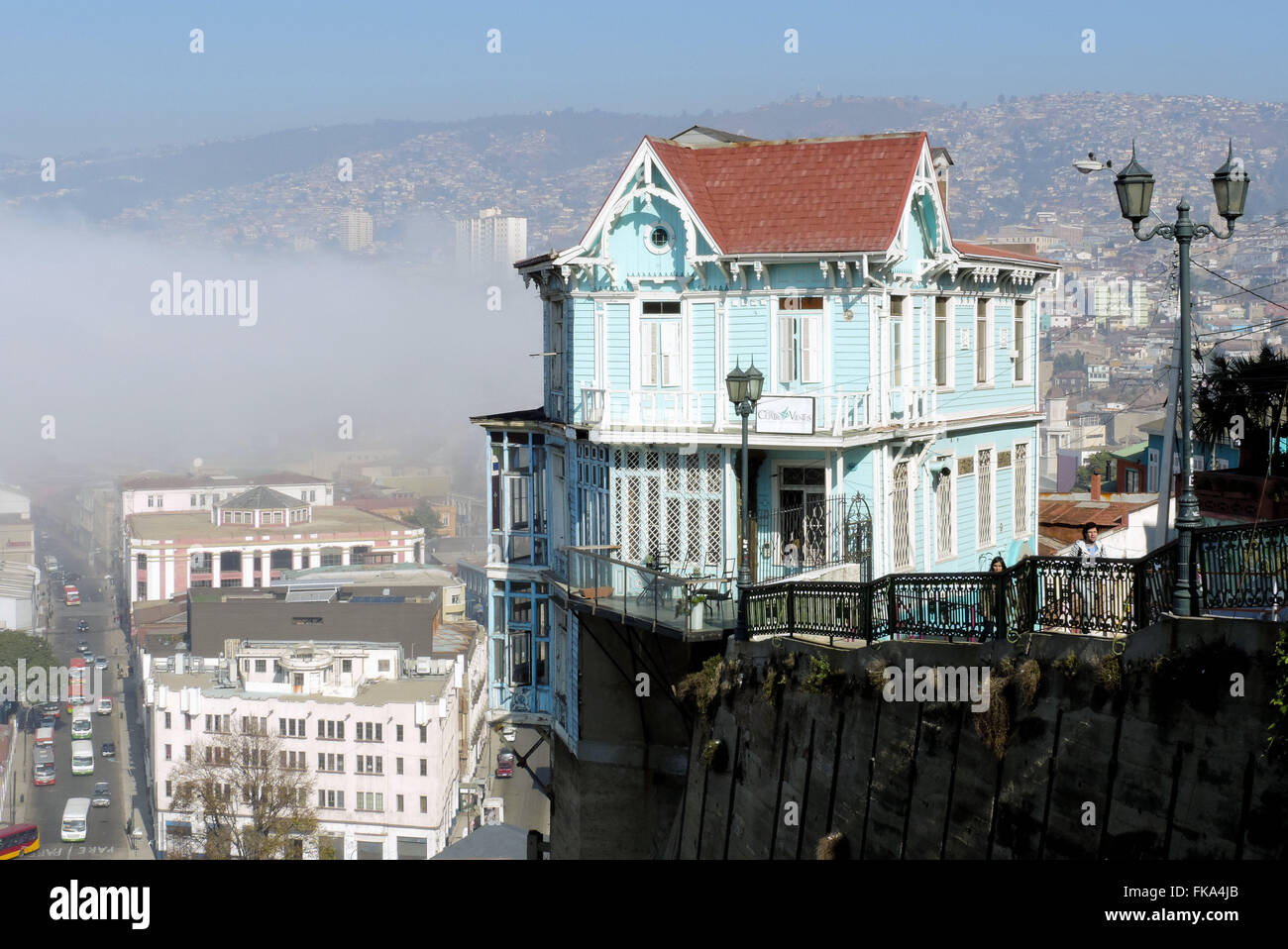 Historische Villa an den Hängen des Cerro Artillería Stockfoto