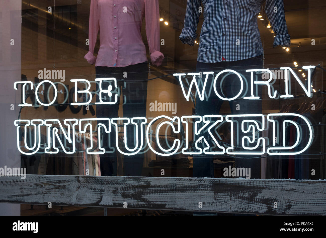 Werden getragen Untucked ist ein NYC Soho-Geschäft, das Stil diktiert Stockfoto