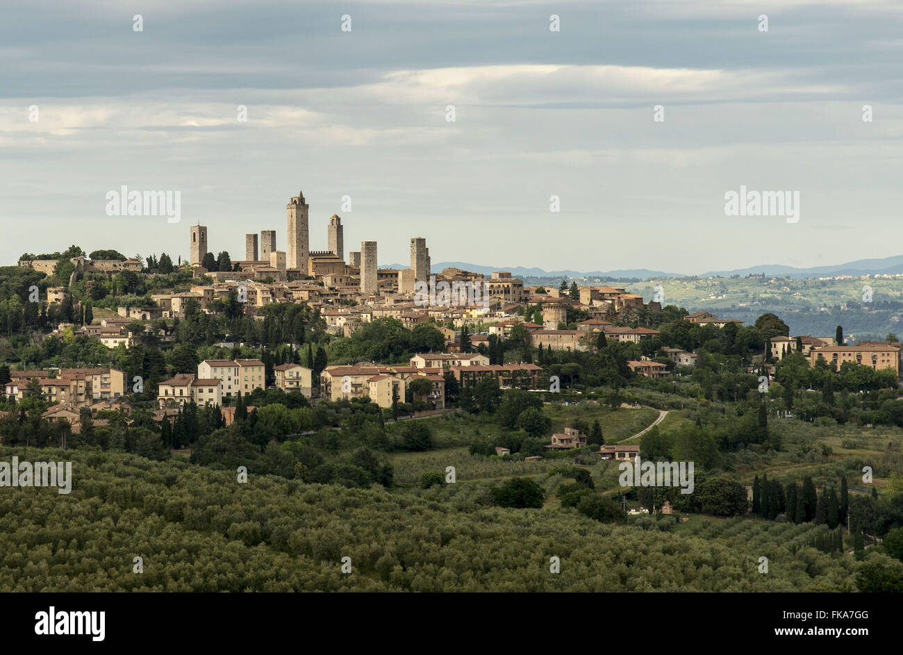 Vista de Cima da Cidade com Torres de Pal·cios Medievais Ao fundo Stockfoto