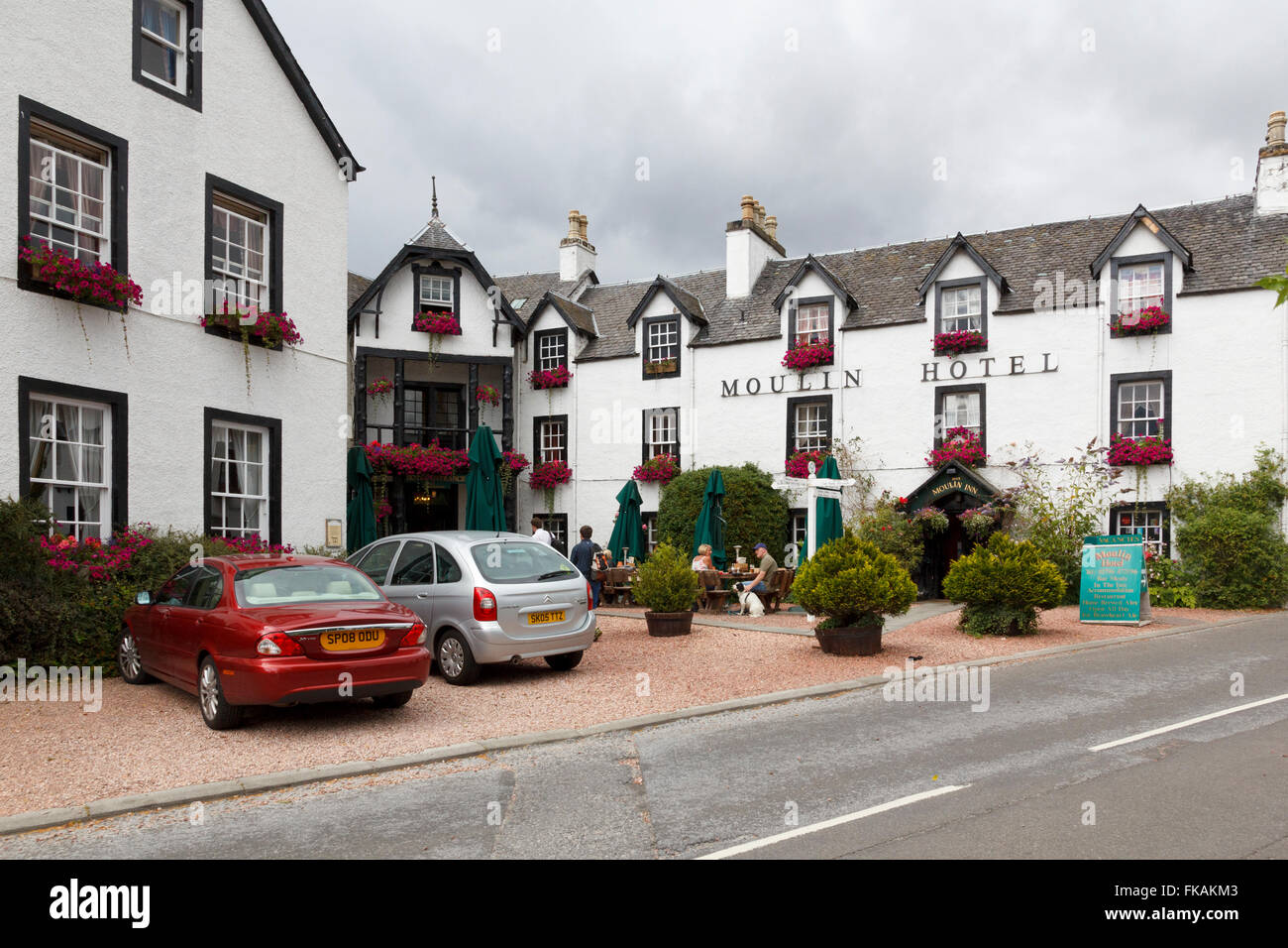 Das Moulin Hotel im Dorf Moulin vor den Toren der Stadt Pitclochry in Perthshire, Schottland. Stockfoto