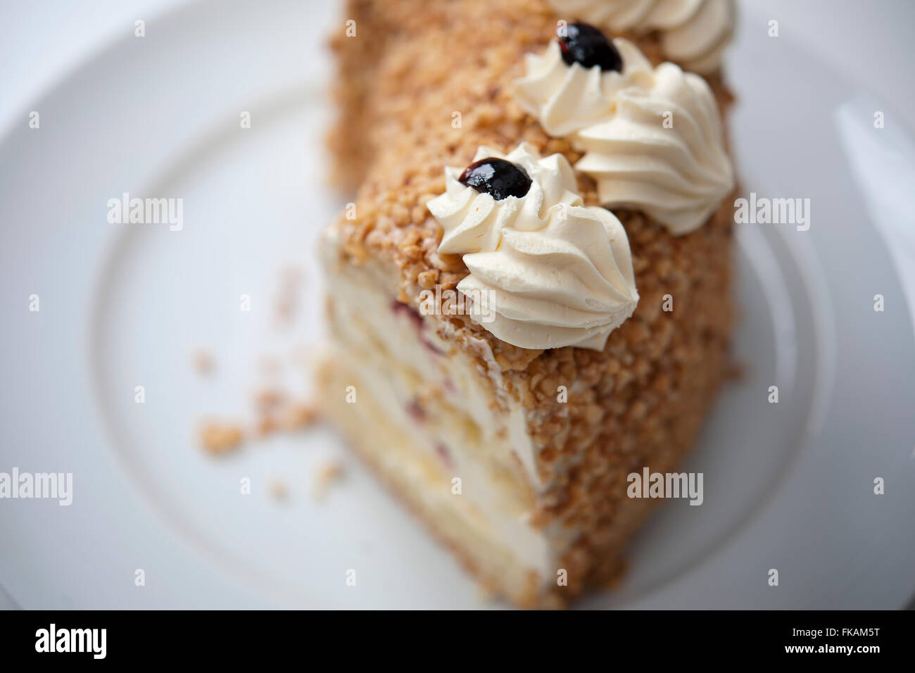 Bild von einem "Frankfurter Kranz", Frankfurter Kranz ist eine traditionelle Hessen Torte mit viel Sahne. Aufgenommen am 03.01.16 in Oberursel Stockfoto