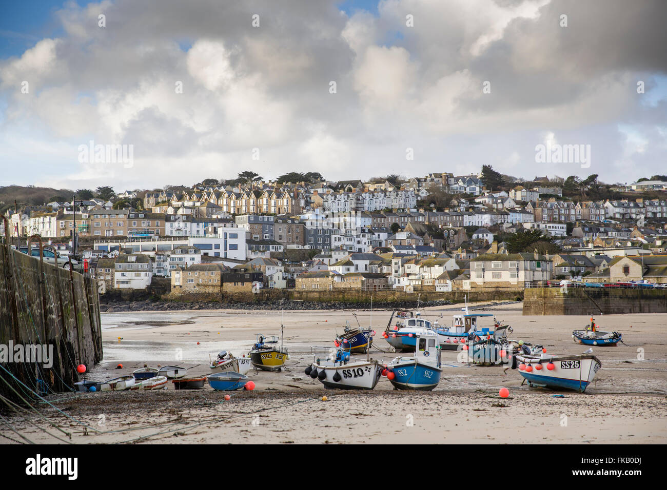 Gesamtansicht von St Ives in Cornwall an einem Frühlingsmorgen. Stockfoto