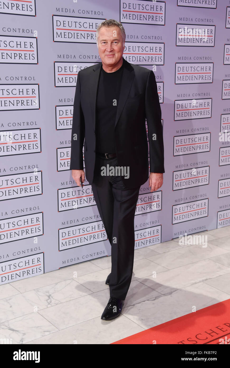 Baden-Baden, Deutschland. 7. März 2016. Juergen B. Harder kommt in die deutschen Media Prize 2015 in Baden-Baden, Deutschland, 7. März 2016. Foto: ULI DECK/Dpa/Alamy Live-Nachrichten Stockfoto