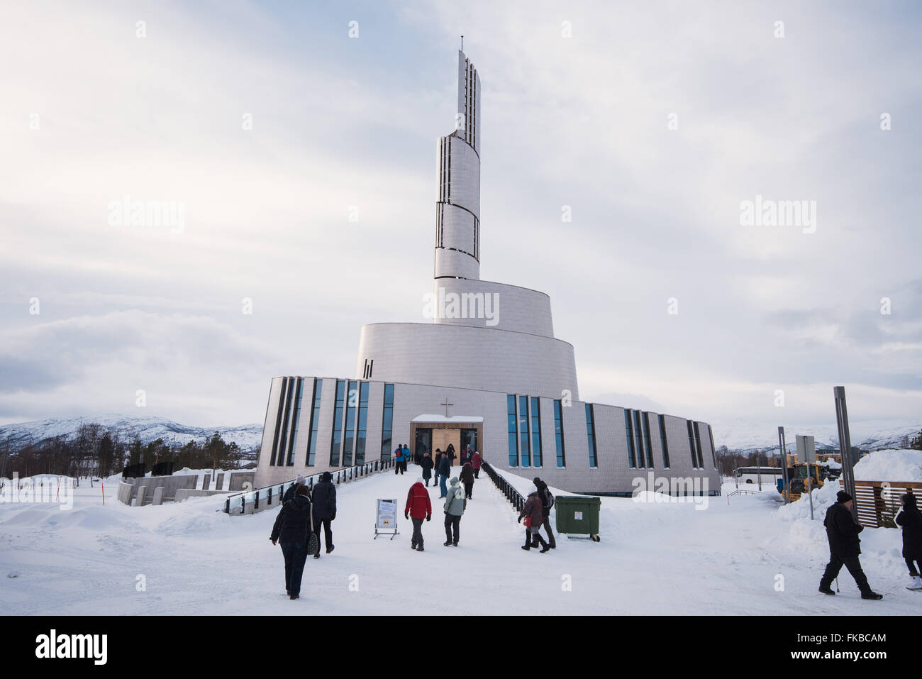 Die Nordlicht-Kathedrale (Nordlyskatedralen - Alta Kirke) in Alta, Norwegen. Stockfoto