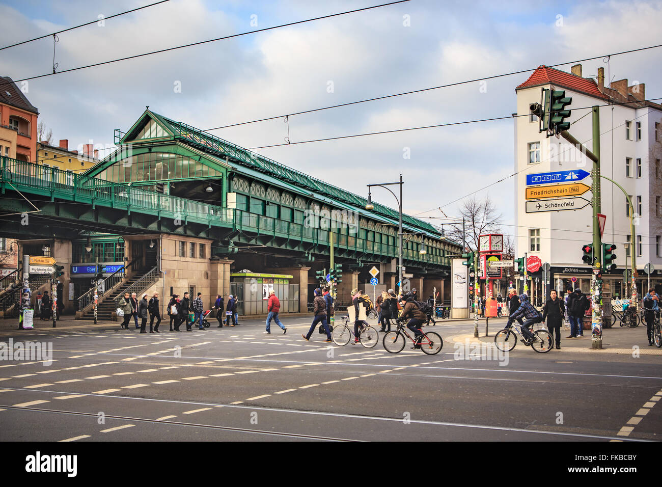 BERLIN, Deutschland - ca. März 2015: Straßenszenen der Stadt Berlin Stockfoto