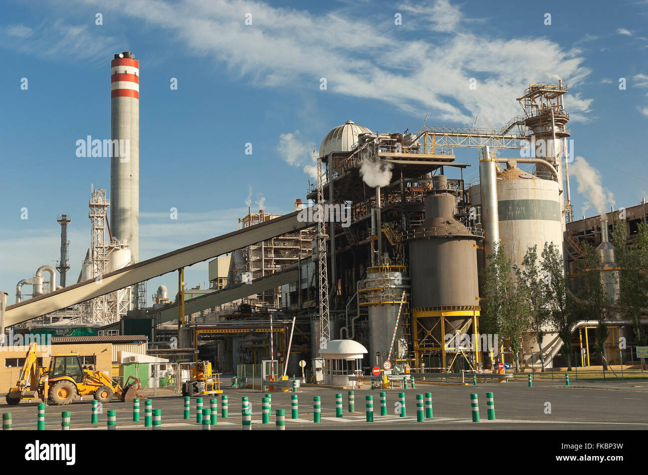 Zellstoff-Fabrik, San Juan del Puerto, Huelva Provinz, Region von Andalusien, Spanien, Europa Stockfoto