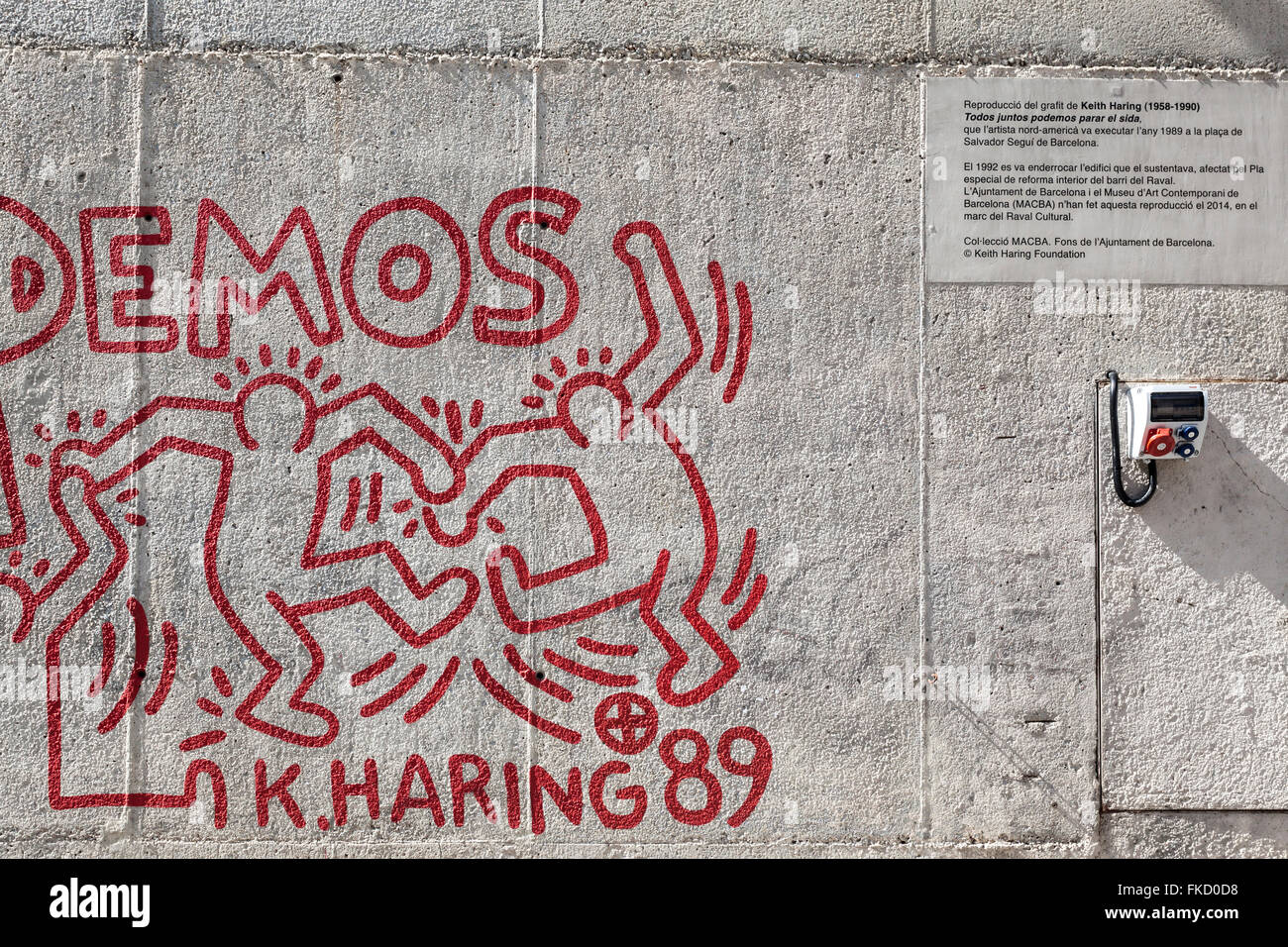 Reproduktion in Wand in der Nähe von Museum MACBA von Keith Haring Malerei, El Raval, Barcelona. Stockfoto