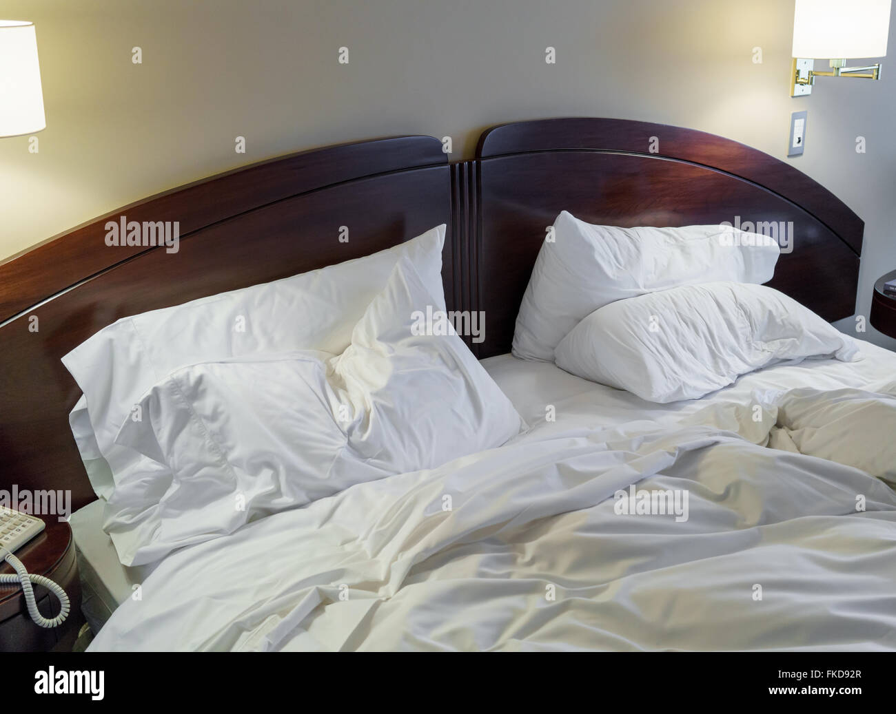 Ungemachten Bett und die Kissen im Schlafzimmer, Peru Stockfoto