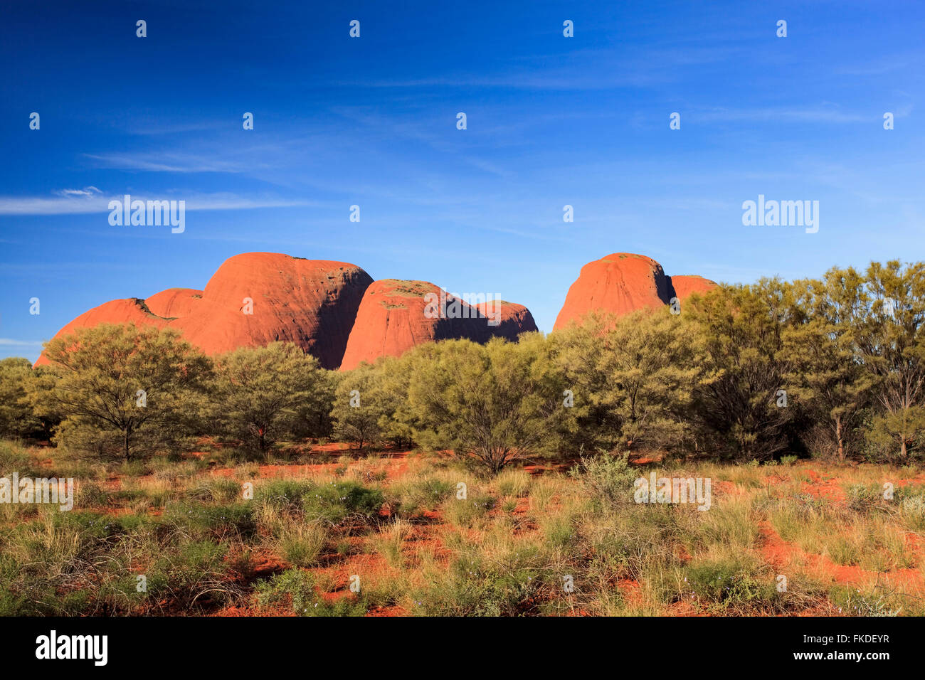 Berge gegen blauen Himmel Stockfoto Berge gegen blauen Himmel Stockfoto