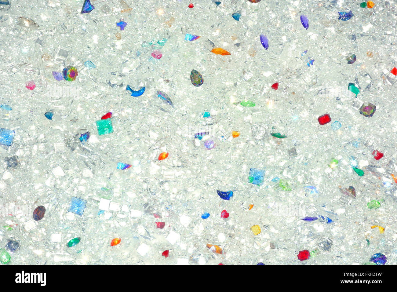 Kristalle-Teppich. Weite der Kristalle jeder Art, Form und Farbe. Stockfoto